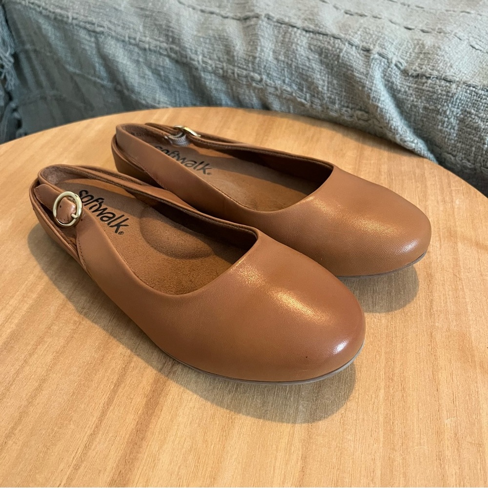 Softwalk sling back leather ballet flats in color cognac